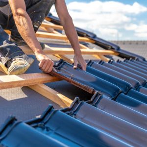 Leaky Roof Repair Specialist 02 300x300